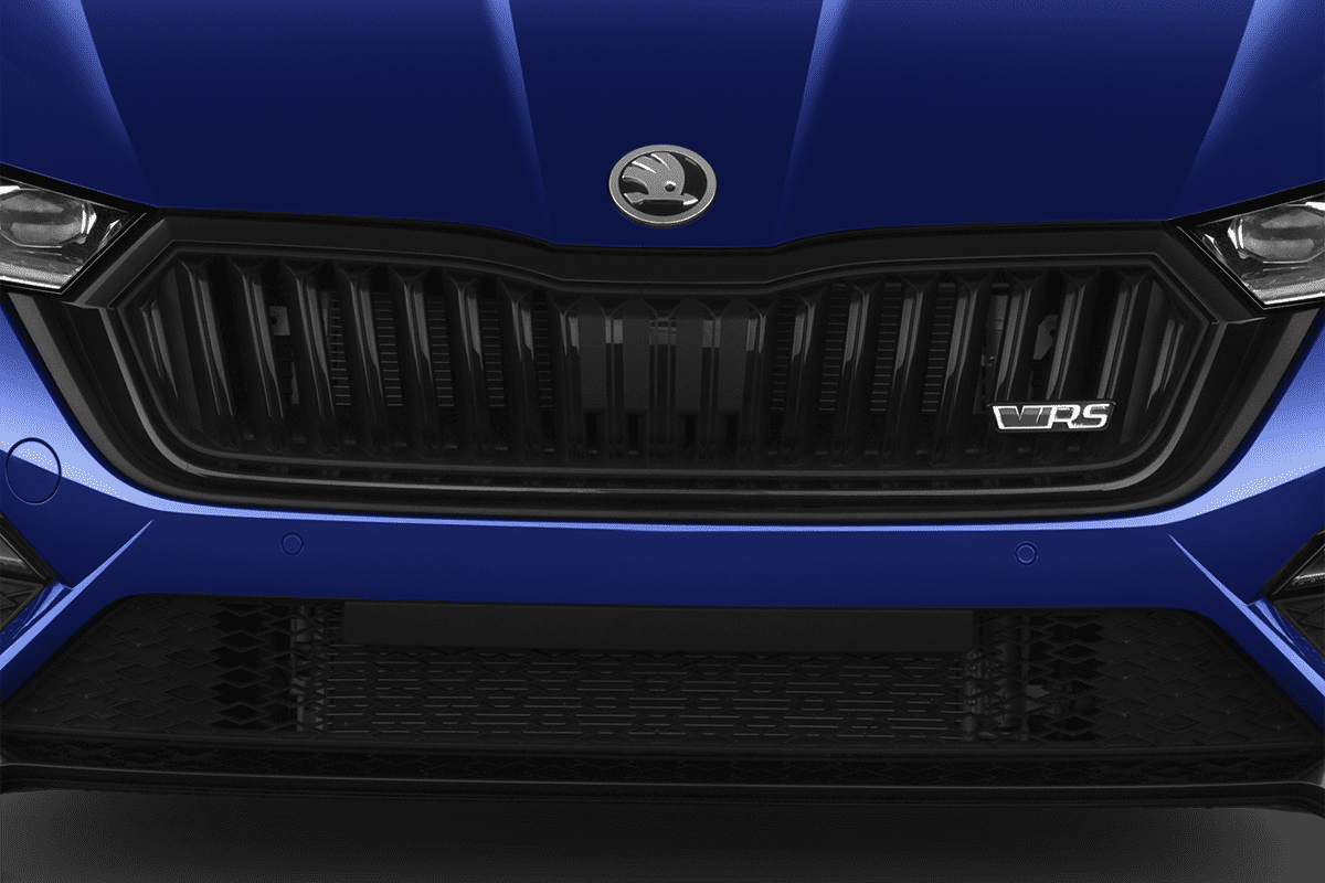 Kühlergrill eines Skoda Octavia Combi RS