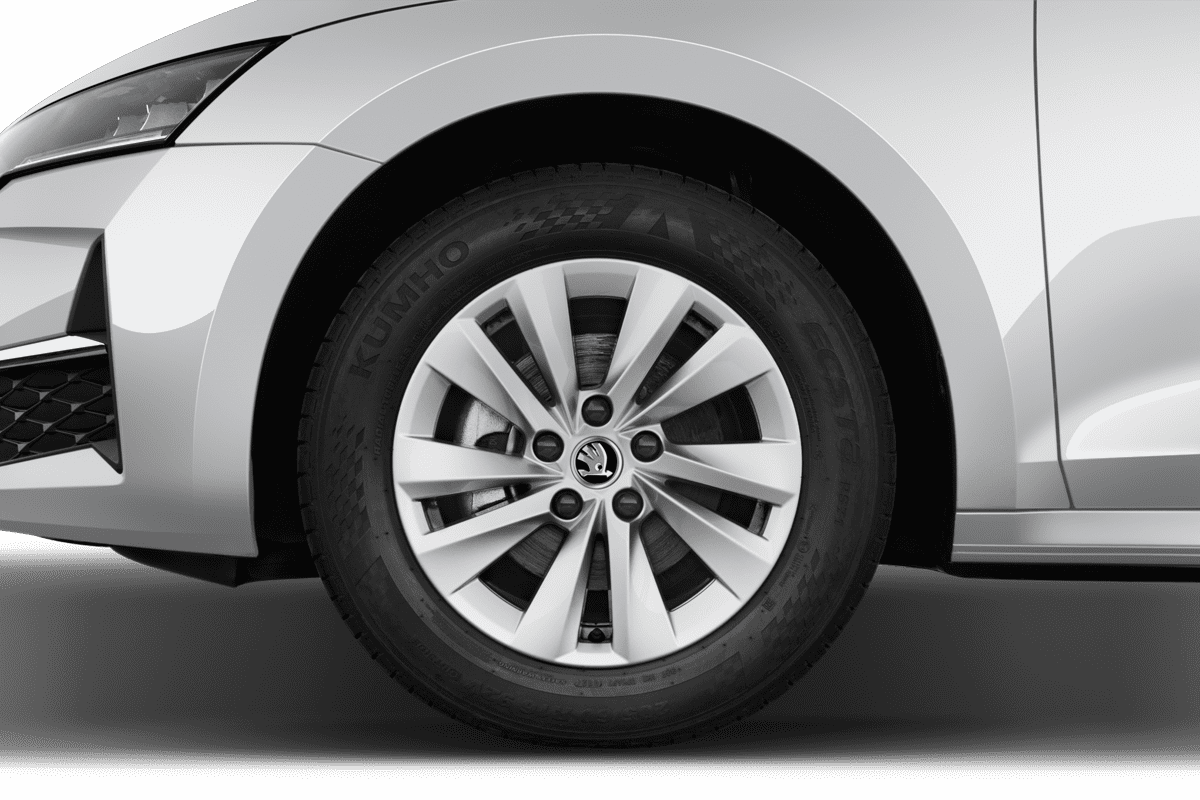 Radkappe oder Felge eines Skoda Octavia Combi