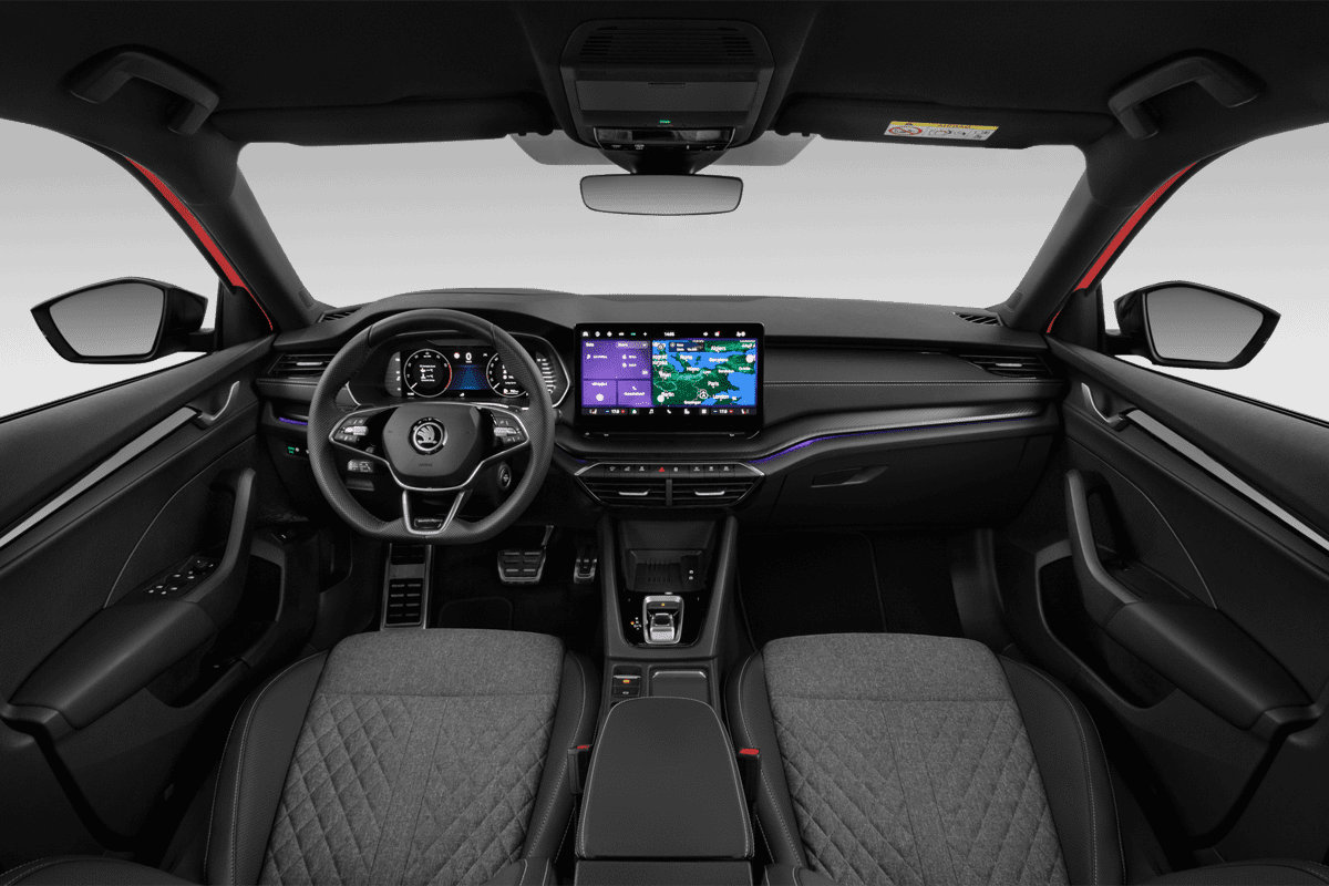 Armaturenbrett eines Skoda Octavia Limousine