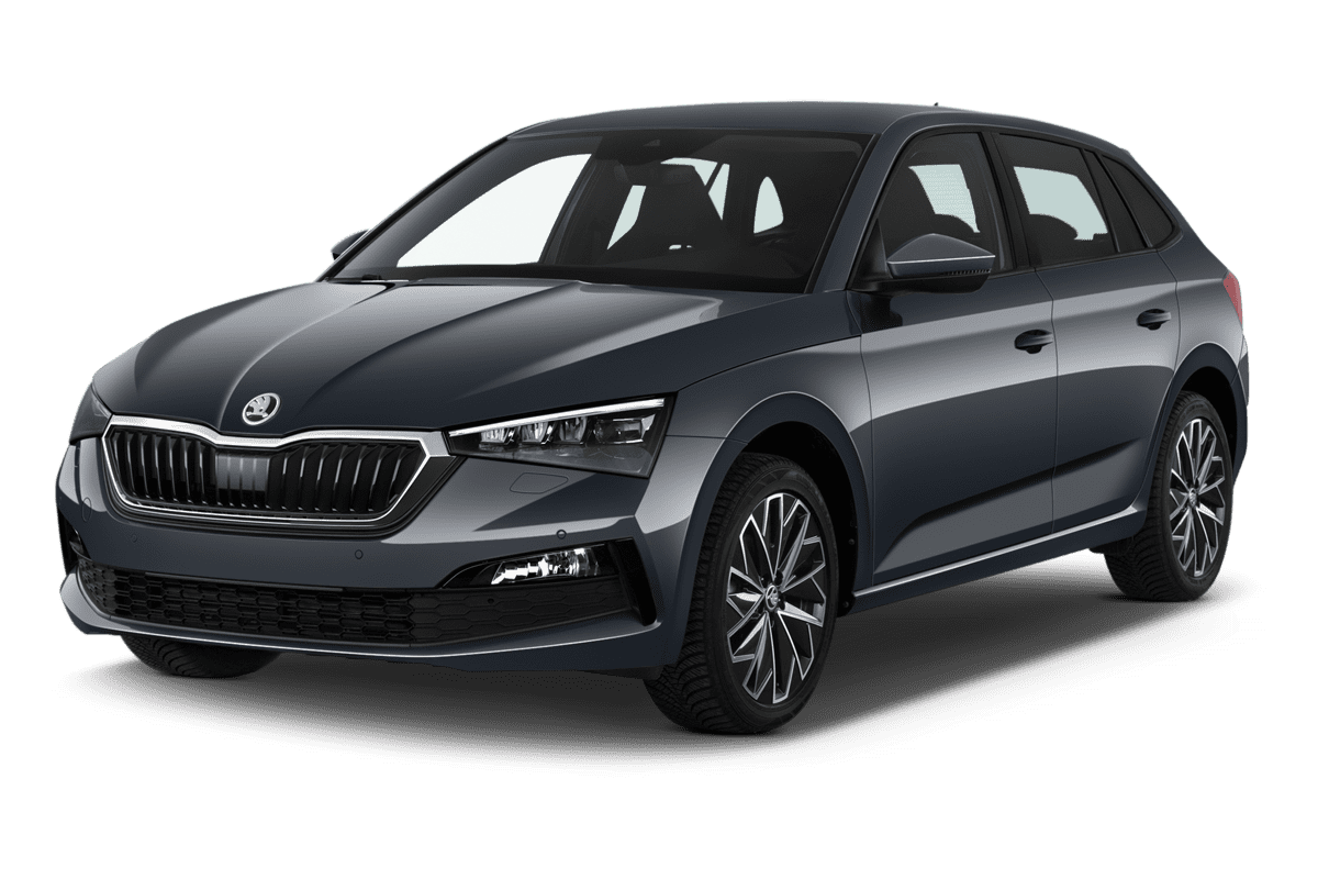 Schräge Frontansicht eines Skoda Scala Drive , freigestellt