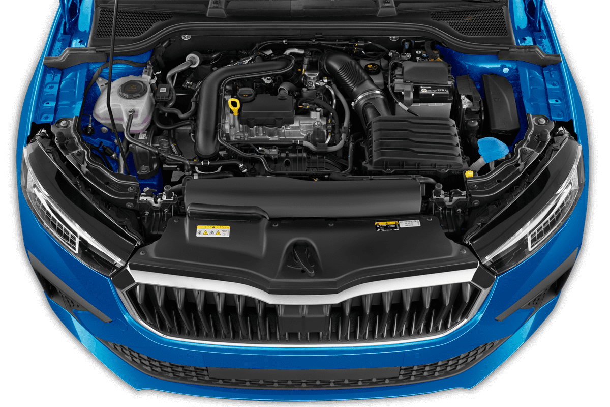 Motorraum eines Skoda Scala