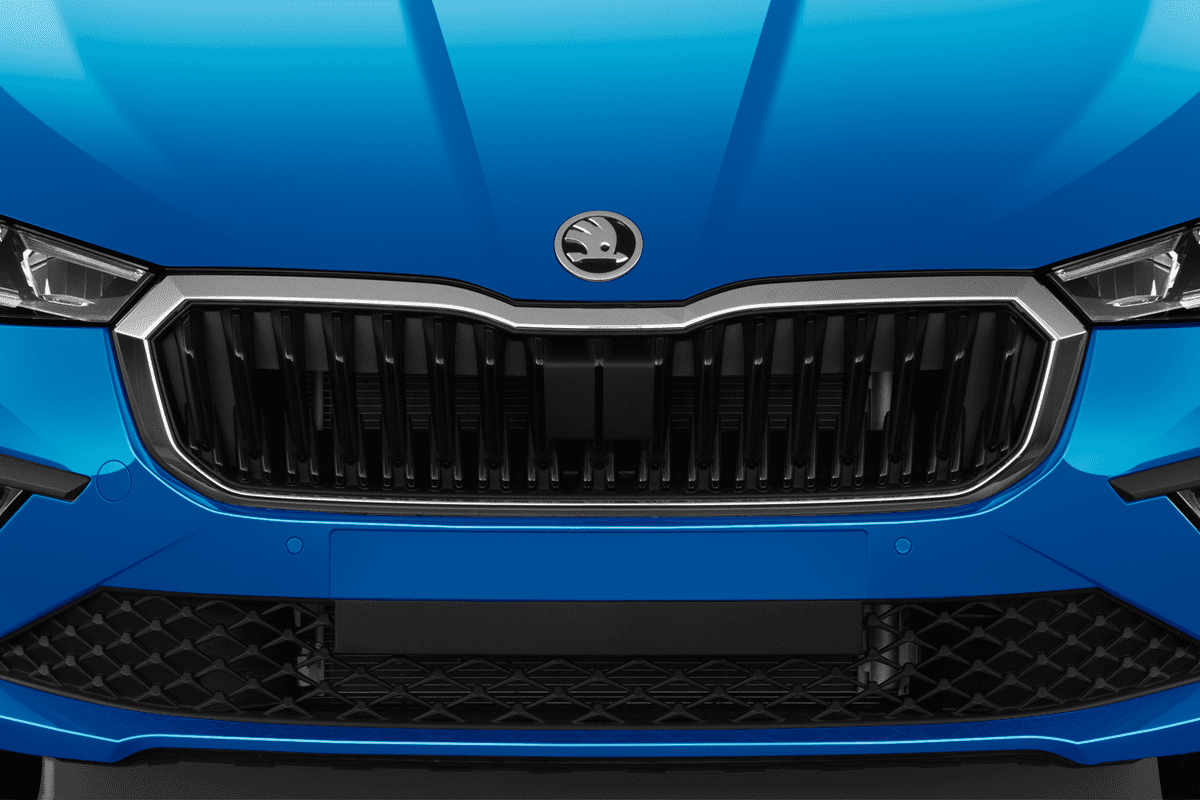 Kühlergrill eines Skoda Scala