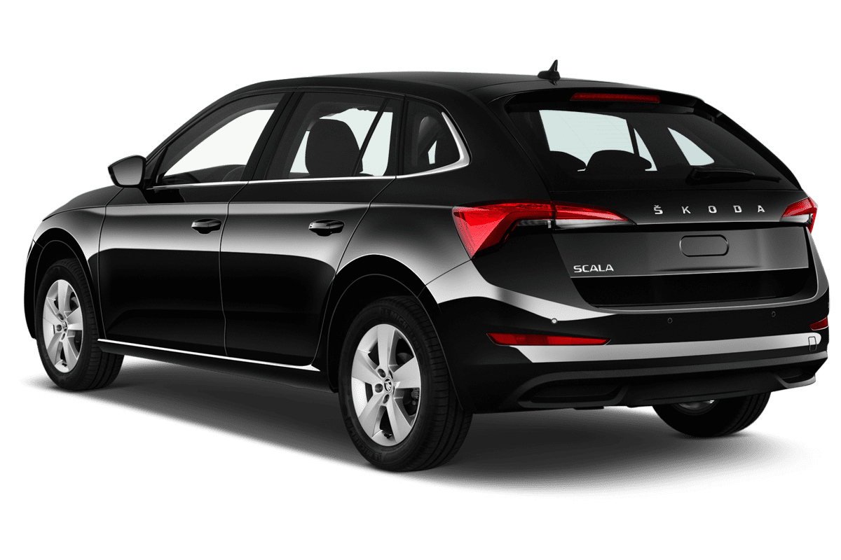 Schräge Heckansicht eines Skoda Scala Cool Plus, freigestellt