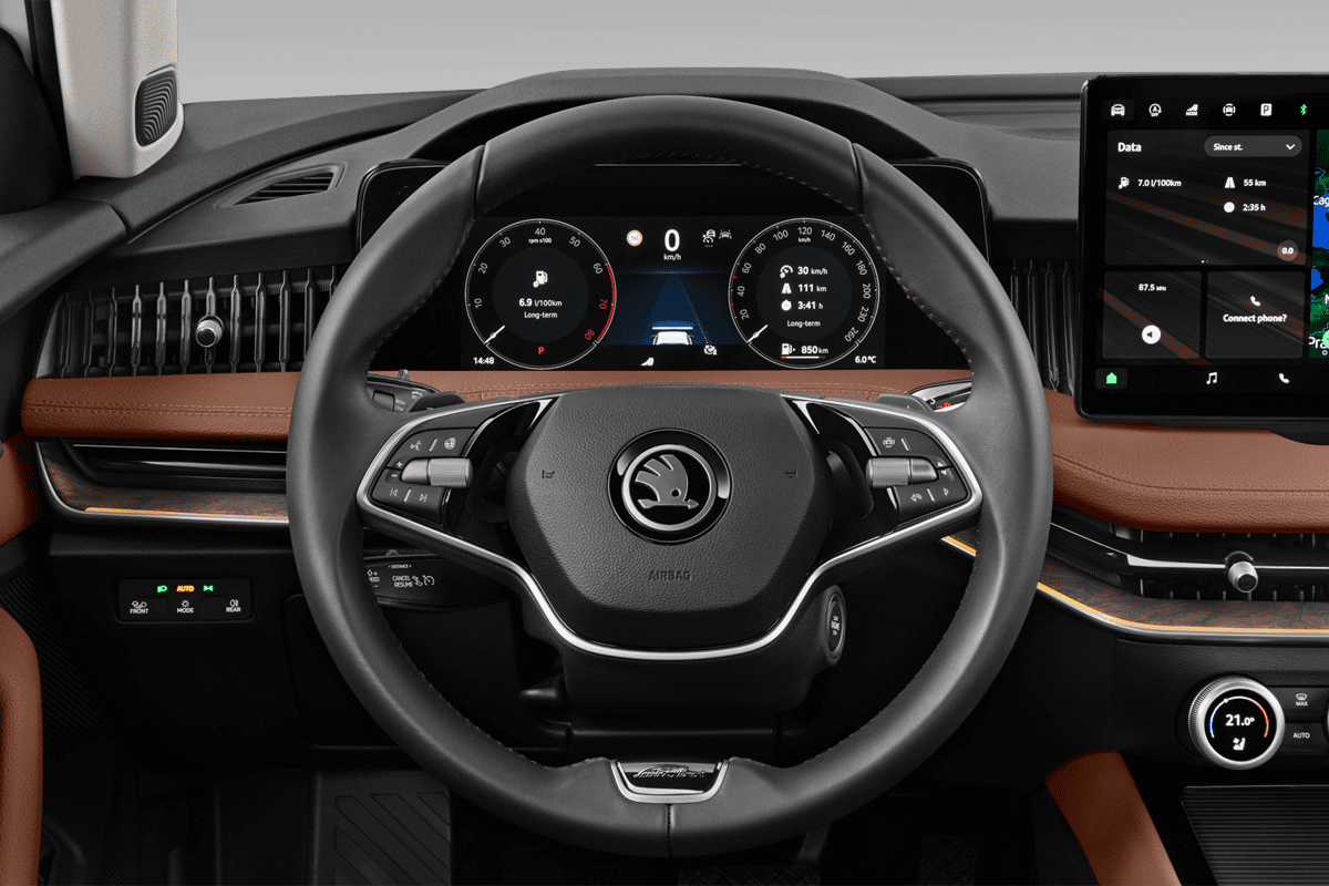 Lenkrad eines Skoda Superb