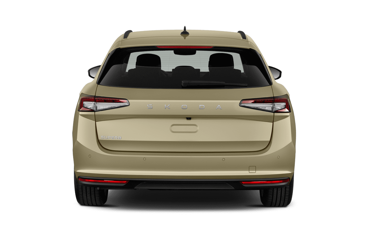 Heckansicht eines Skoda Superb Combi