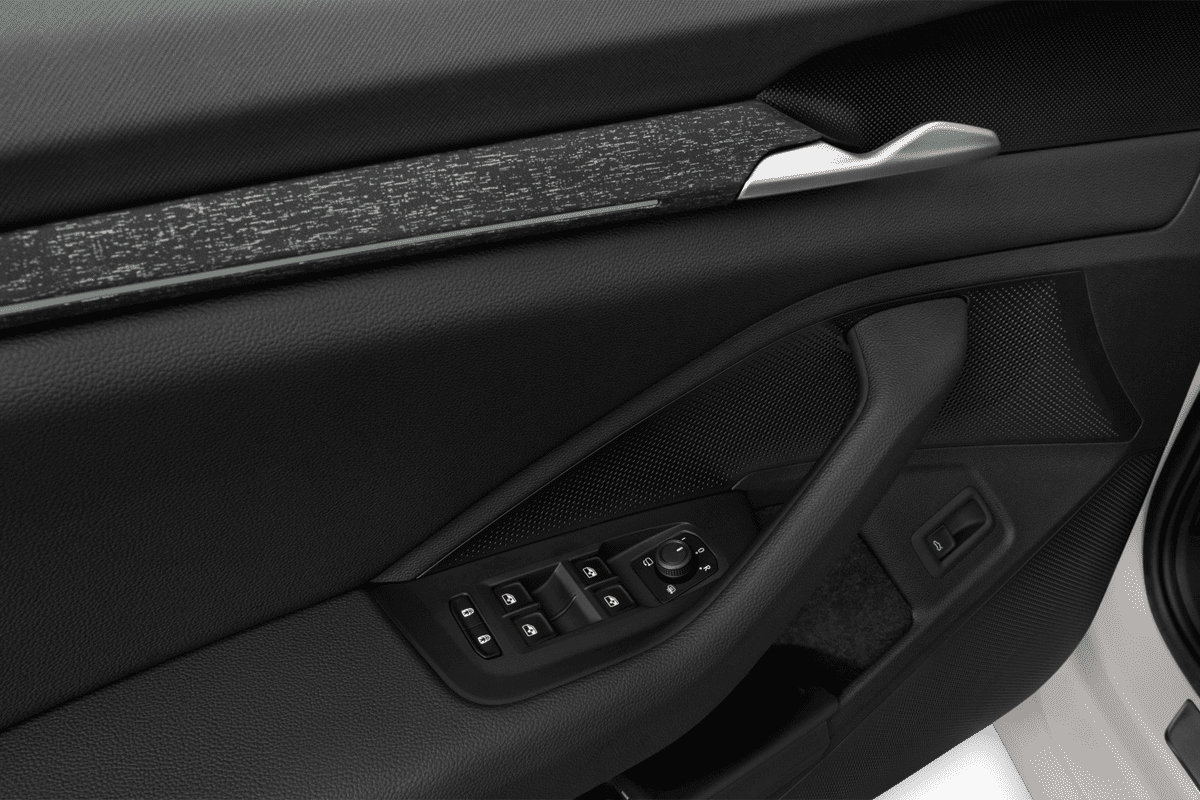 Türsteuerung eines Skoda Superb Combi iV 