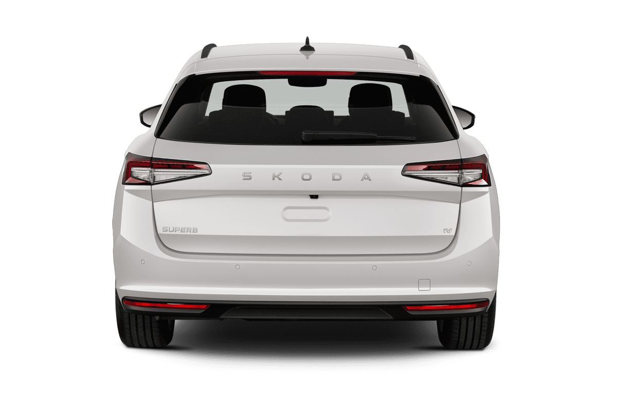 Heckansicht eines Skoda Superb Combi iV 