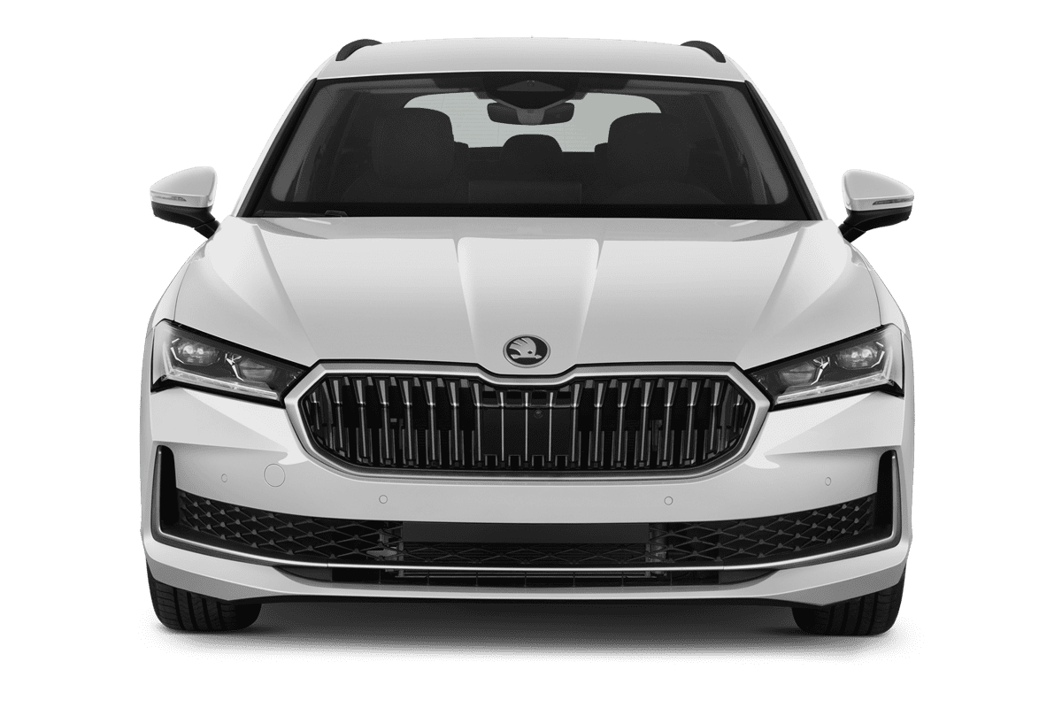 Frontansicht eines Skoda Superb Combi, freigestellt