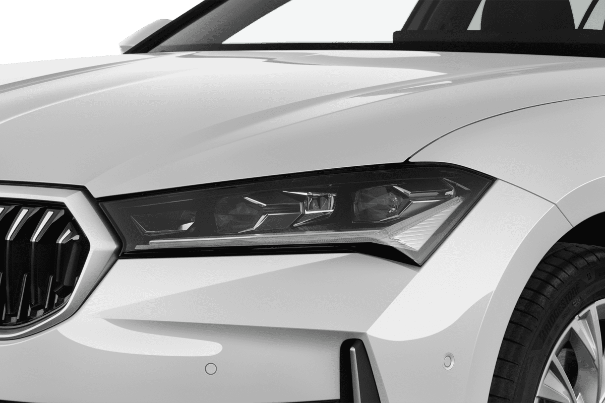Frontscheinwerfer eines Skoda Superb Combi