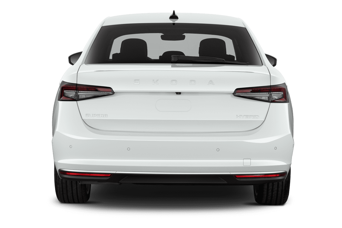 Heckansicht eines Skoda Superb 