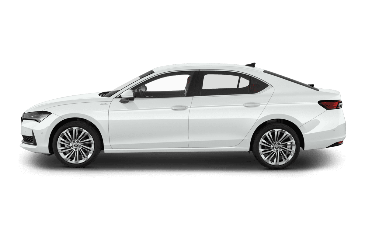 Seitenansicht eines Skoda Superb 