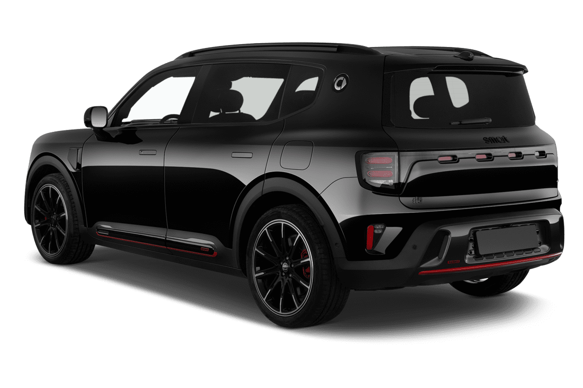 Schräge Heckansicht eines Smart #5, freigestellt