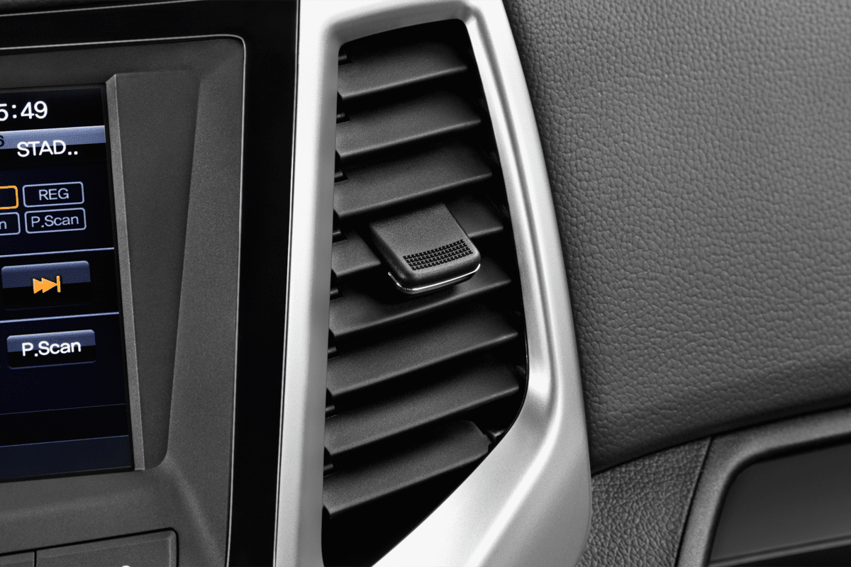 Ssangyong Tivoli undefined