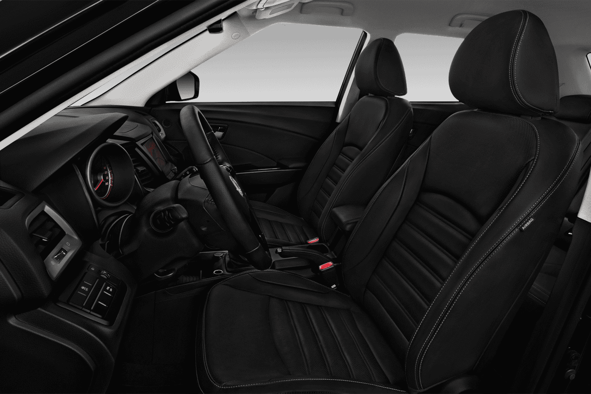 Vordersitze eines Ssangyong XLV