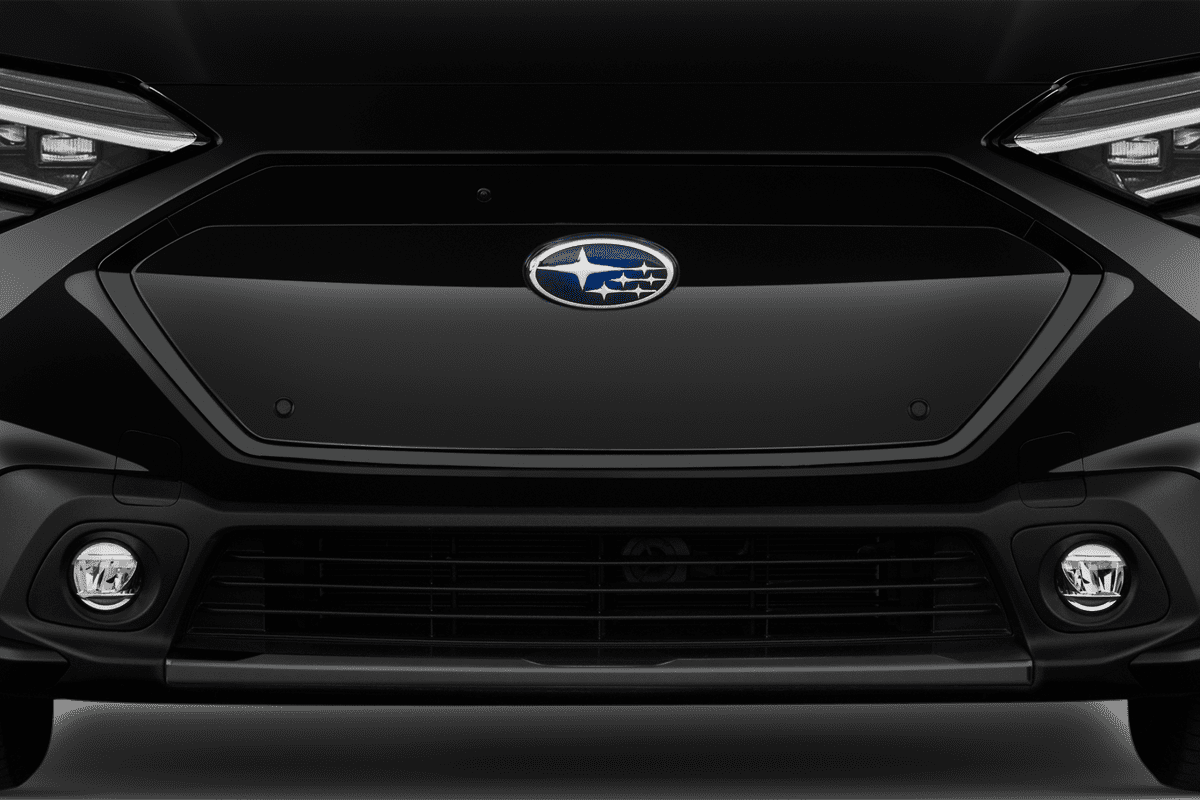 Kühlergrill eines Subaru Solterra