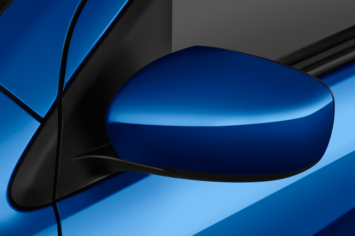 Rückspiegel eines Suzuki Celerio