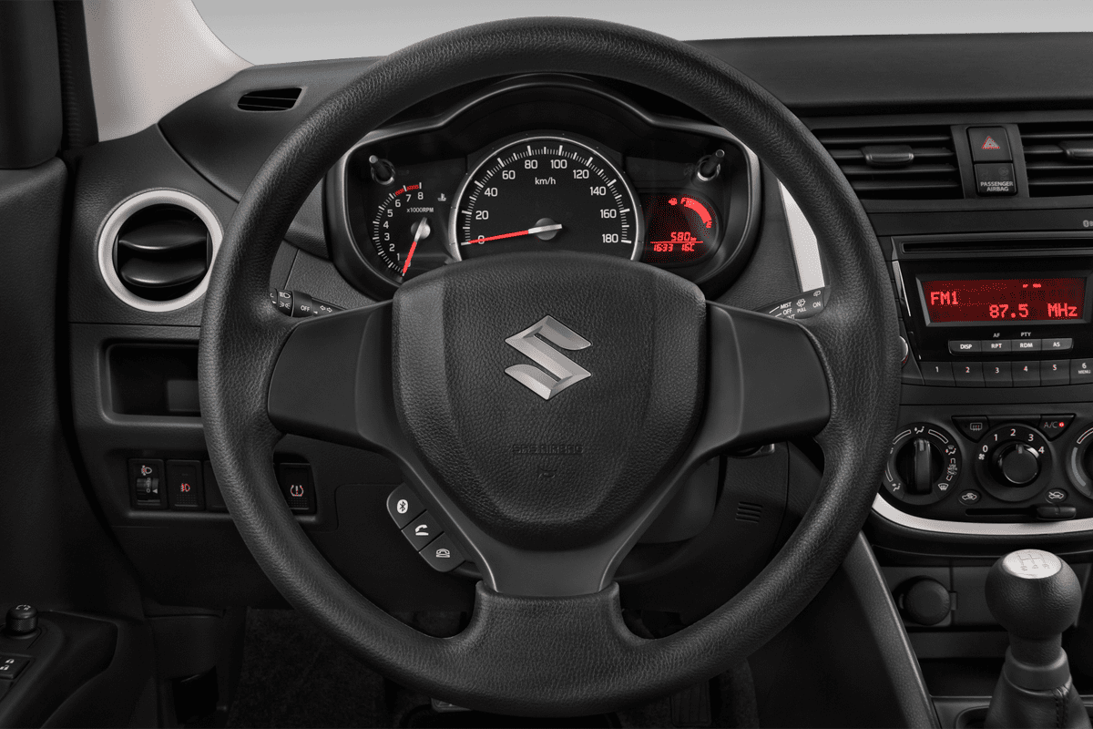 Lenkrad eines Suzuki Celerio