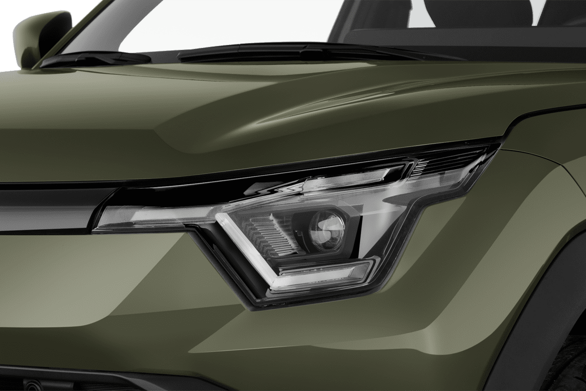 Frontscheinwerfer eines Suzuki eVitara (neues Modell)