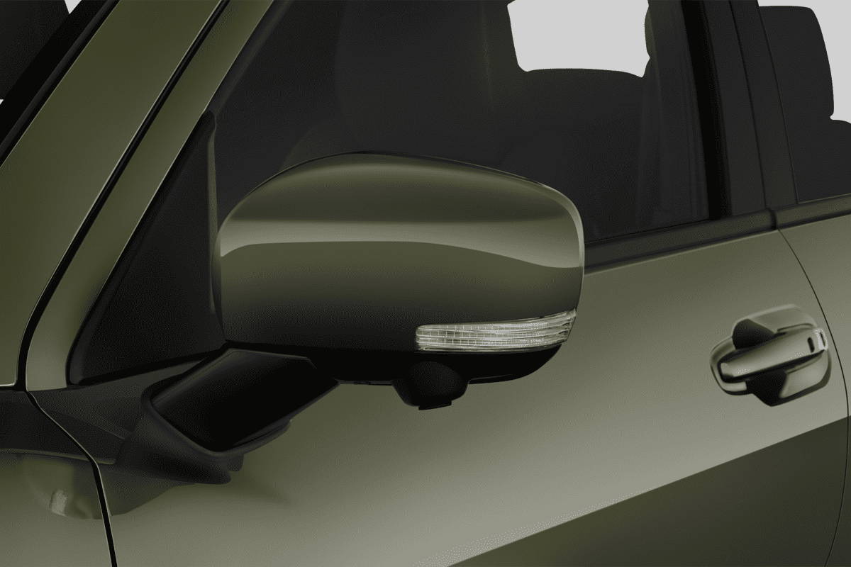 Rückspiegel eines Suzuki eVitara (neues Modell)