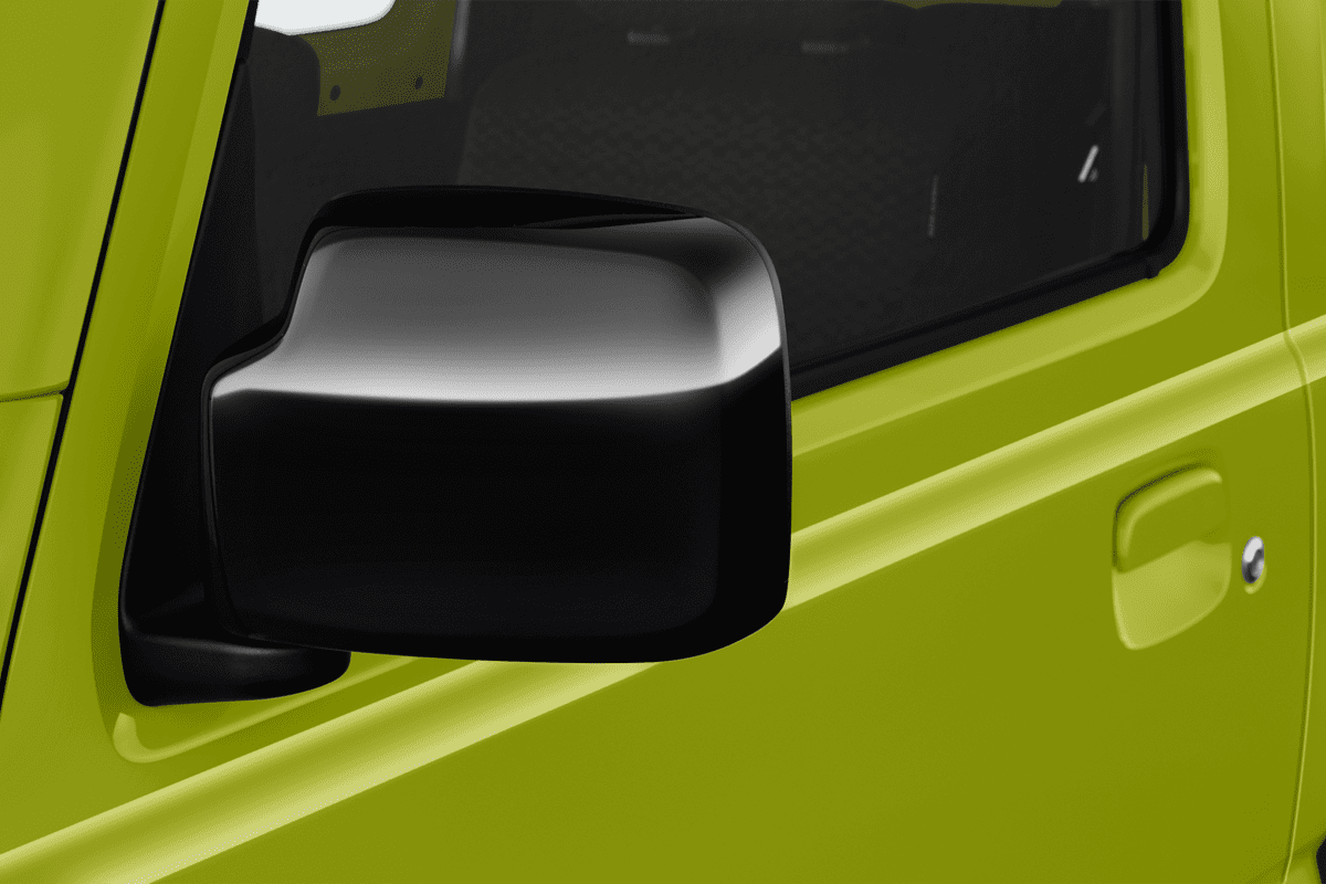 Rückspiegel eines Suzuki Jimny