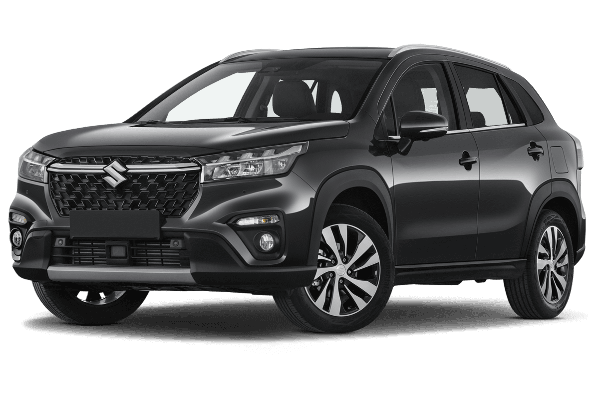 Tiefe, schräge Heckansicht eines Suzuki S-Cross, freigestellt