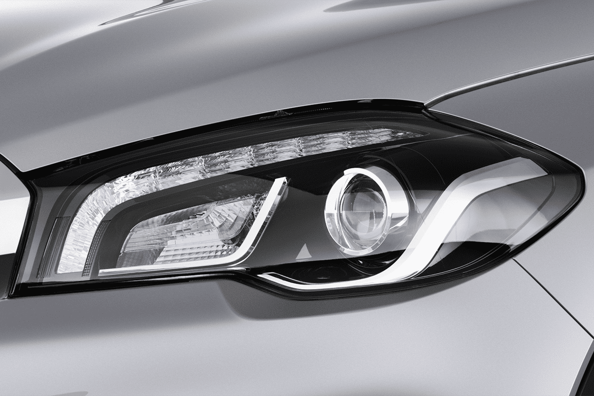Frontscheinwerfer eines Suzuki SX4 S-CROSS