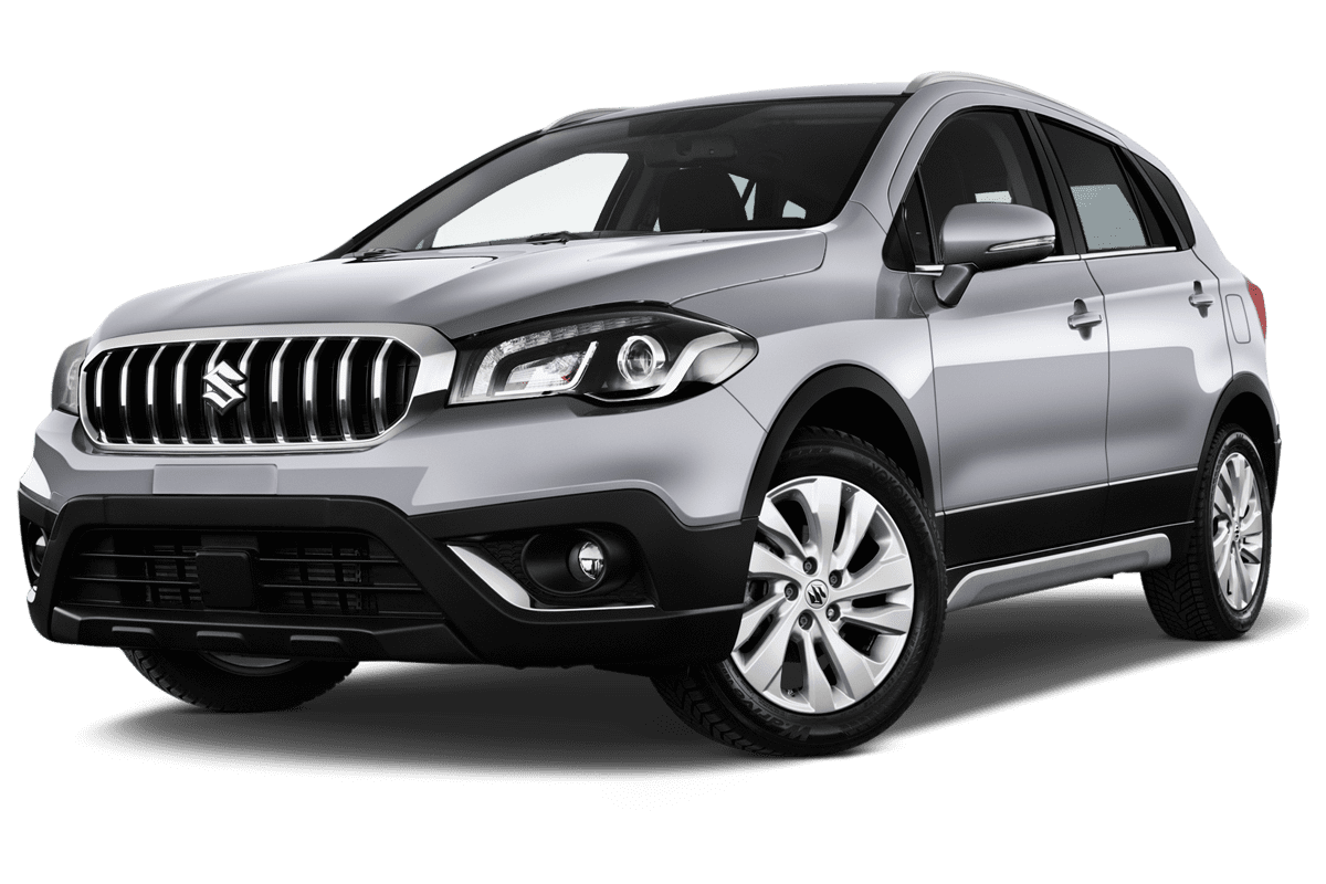 Tiefe, schräge Heckansicht eines Suzuki SX4 S-CROSS, freigestellt