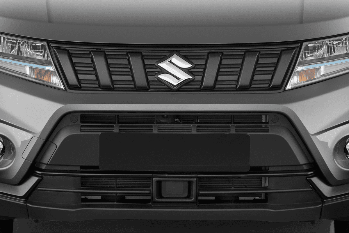 Kühlergrill eines Suzuki eVitara (neues Modell)