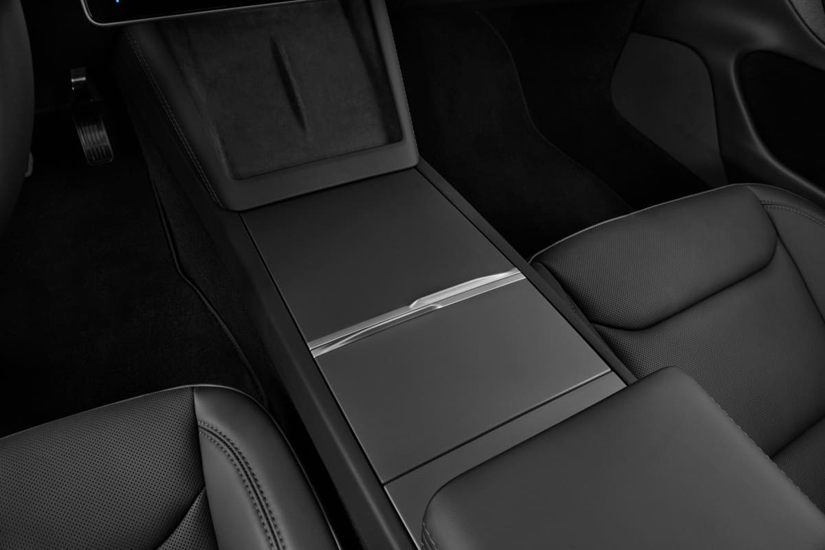 Schaltknüppel eines Tesla Model 3 (KI-generiert)