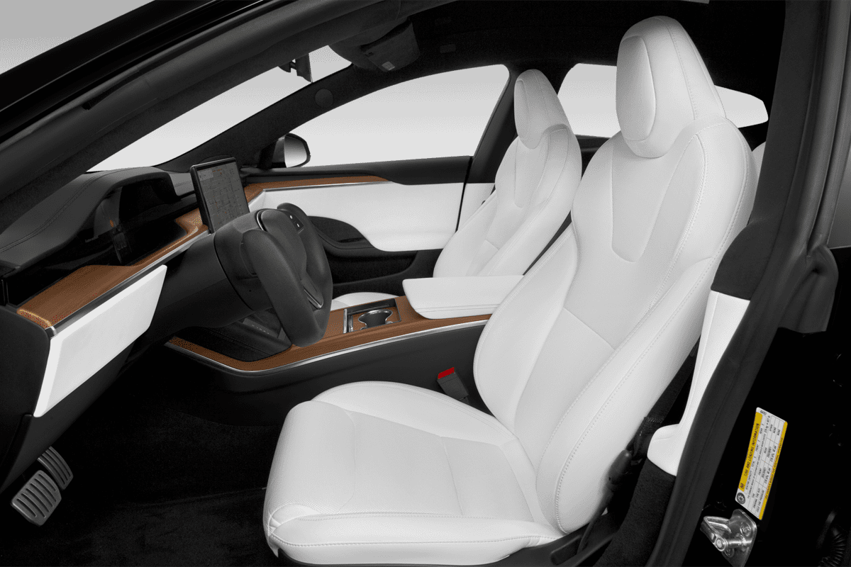 Vordersitze eines Tesla Model S