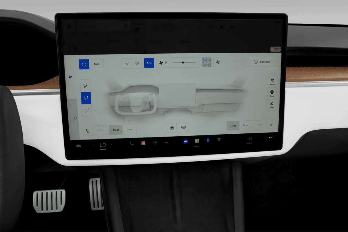 Klimasteuerung eines Tesla Model S