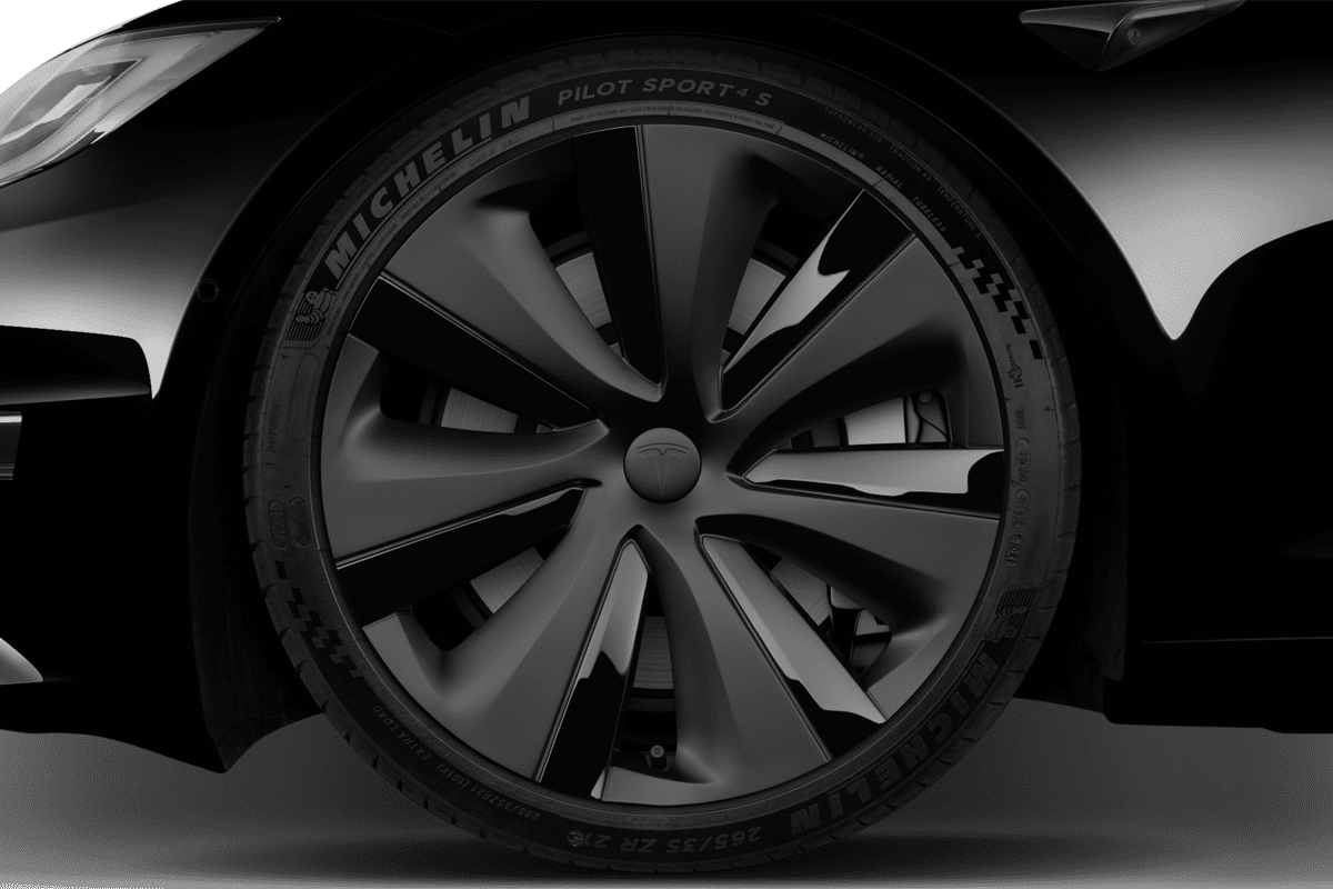 Radkappe oder Felge eines Tesla Model S