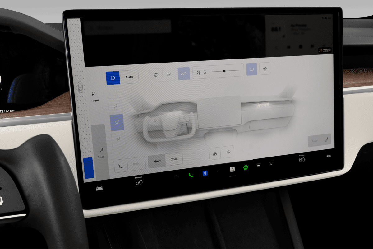 Klimasteuerung eines Tesla Model X