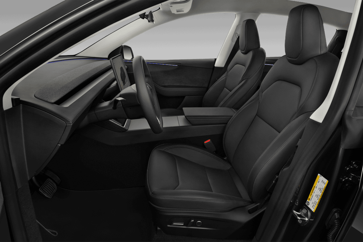 Vordersitze eines Tesla Model Y