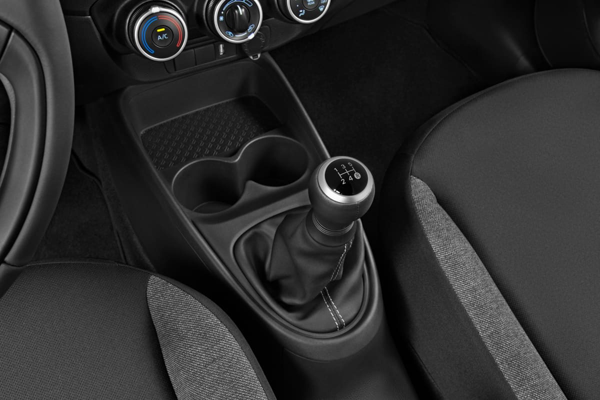 Schaltknüppel eines Toyota Aygo X