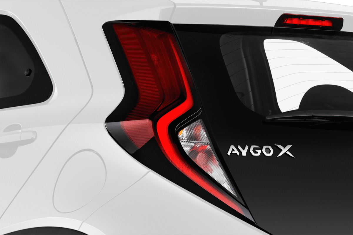 Heckleuchten eines Toyota Aygo X