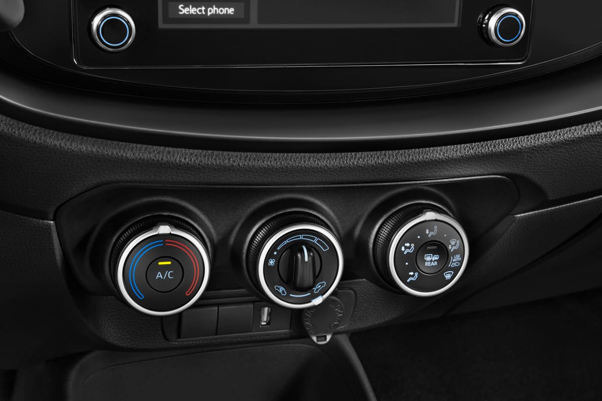 Klimasteuerung eines Toyota Aygo X
