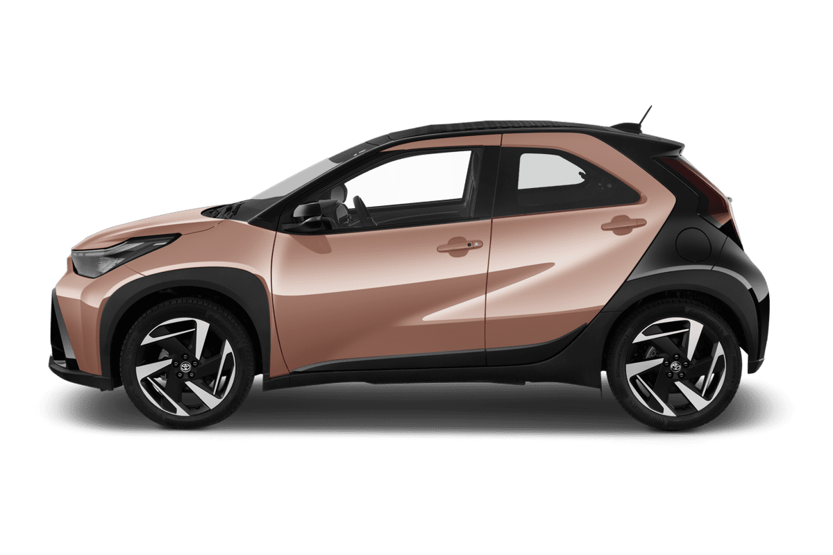 Seitenansicht eines Toyota Aygo X Hybrid 