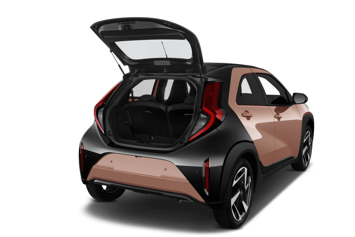 Kofferraum eines Toyota Aygo X Hybrid 