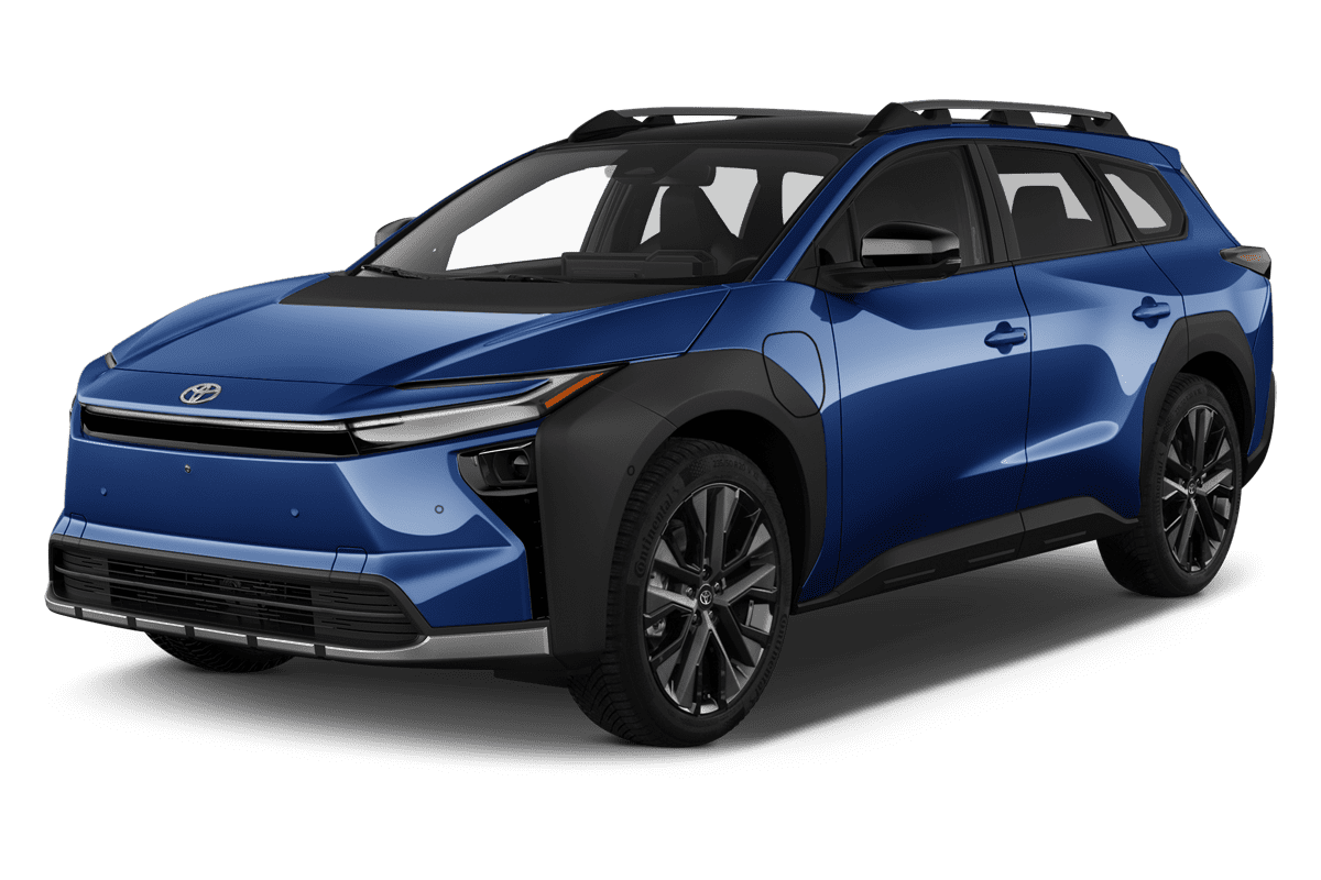 Schräge Frontansicht eines Toyota bZ4X Touring, freigestellt