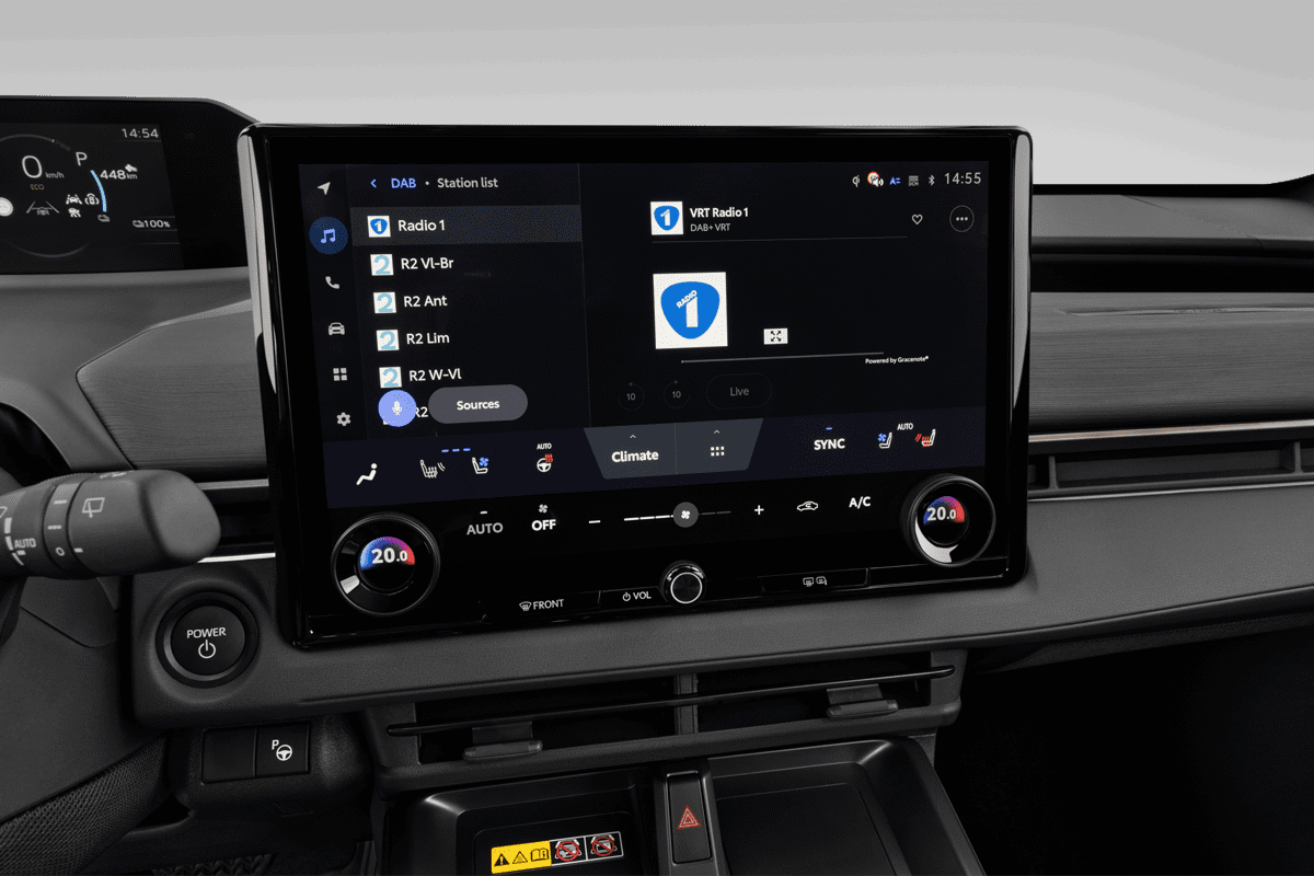 Audiosystem eines Toyota bZ4X Touring (KI-generiert)