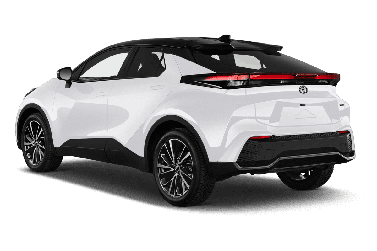 Schräge Heckansicht eines Toyota C-HR Hybrid , freigestellt