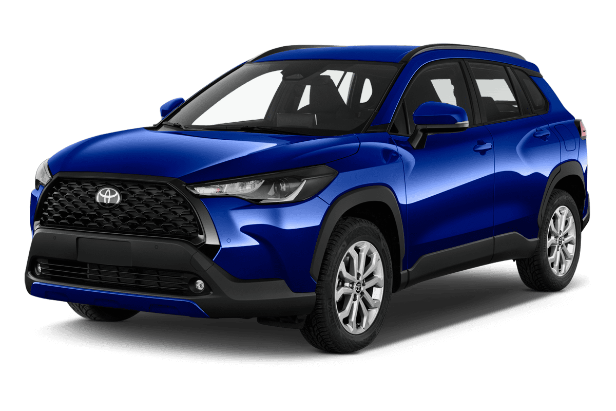 Schräge Frontansicht eines Toyota Corolla Cross Hybrid, freigestellt