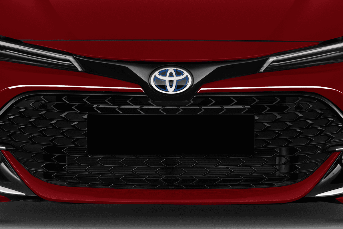 Kühlergrill eines Toyota Corolla Touring Sports Hybrid