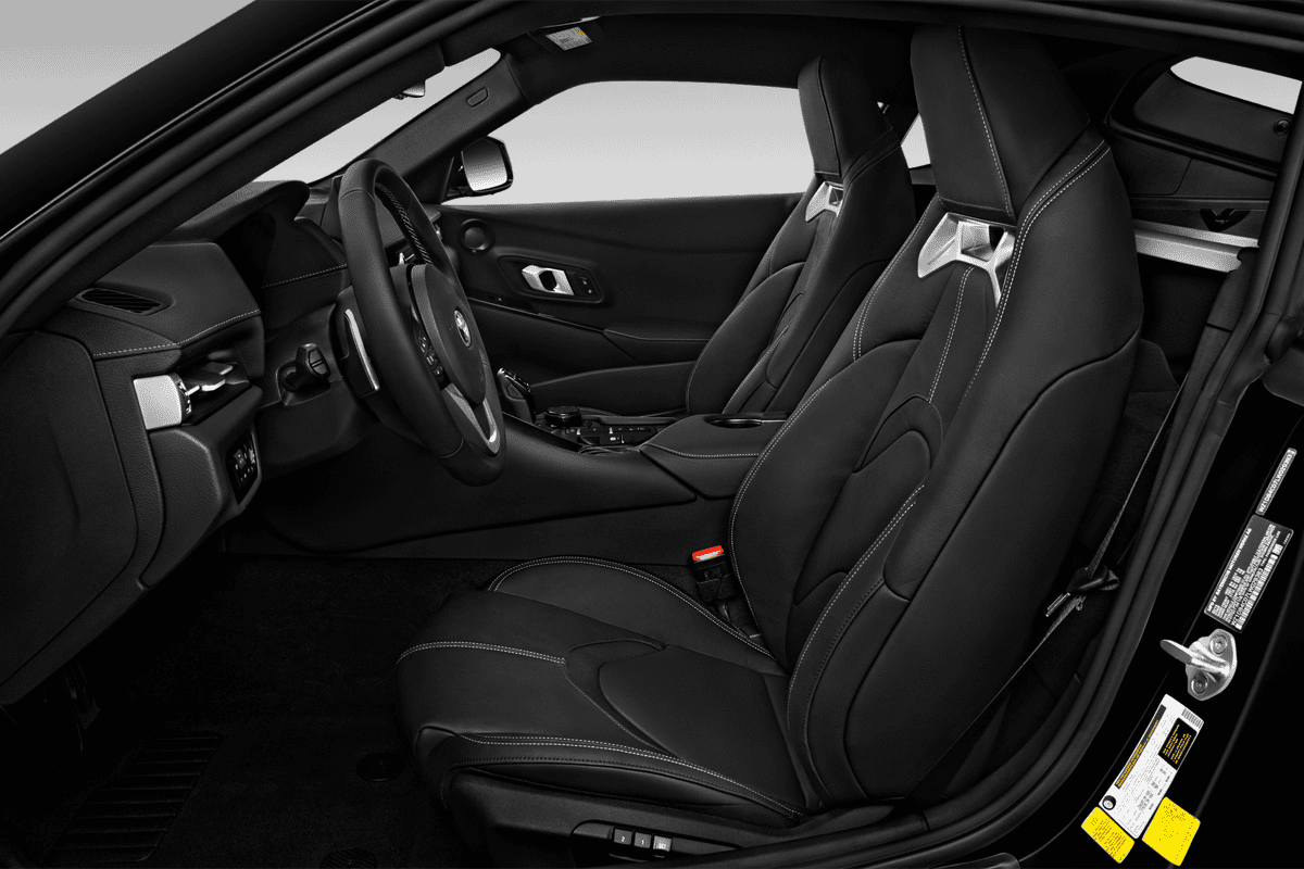 Vordersitze eines Toyota GR Supra