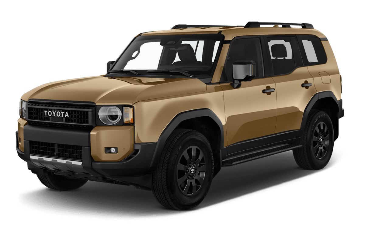 Schräge Frontansicht eines Toyota Land Cruiser, freigestellt