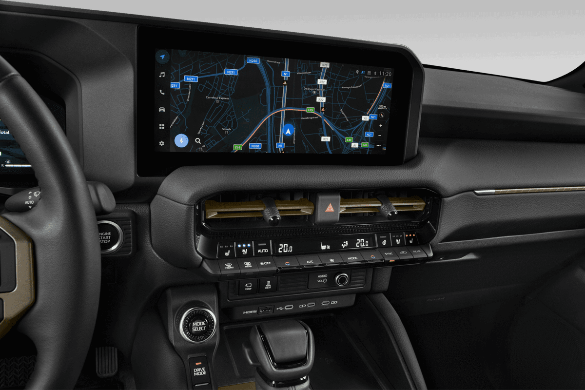 Mittelkonsole eines Toyota Land Cruiser