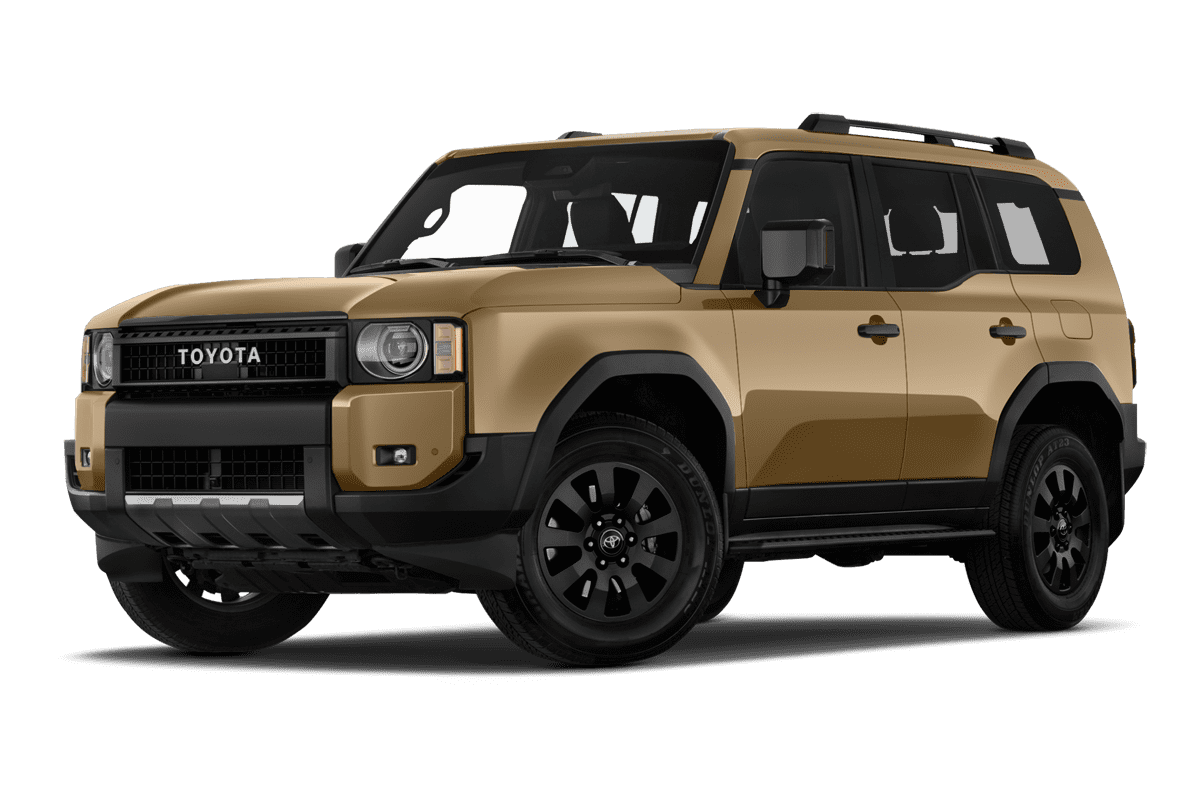 Tiefe, schräge Heckansicht eines Toyota Land Cruiser, freigestellt