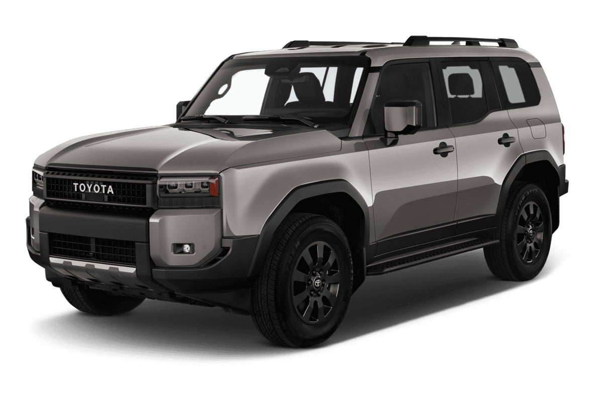 Schräge Frontansicht eines Toyota Land Cruiser, freigestellt