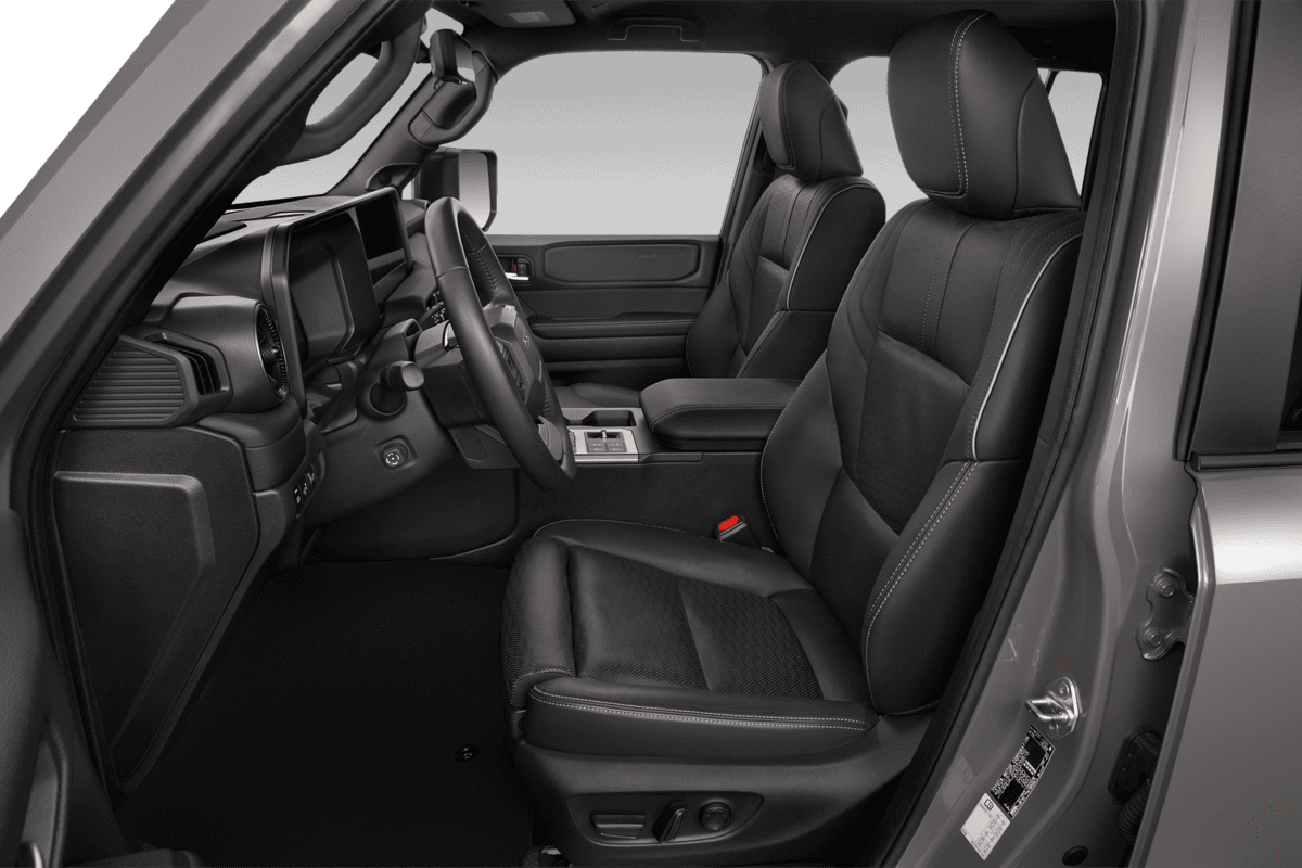 Vordersitze eines Toyota Land Cruiser